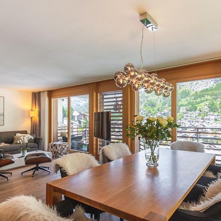 Modern Apartment With View Over צרמט מראה חיצוני תמונה